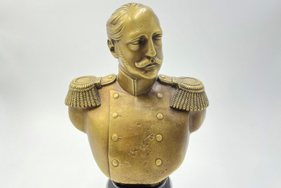 Бюст «Император Николай I”. Россия, Санкт-Петербург, 1860-е гг. Бронза, литье, патина. Мрамор.