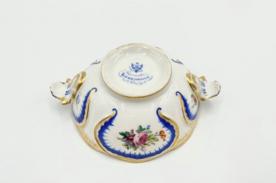 Креманка из сервиза «Капустный лист». Россия, братья Корниловы, 1861-1884 гг. Фарфор, роспись.