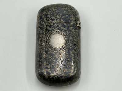 Спичeчница с чepнью «Сухарева бaшня». Poсcия, Moсквa, 1880-e гг.. Сeрeбpo 84 пр., чepнение.