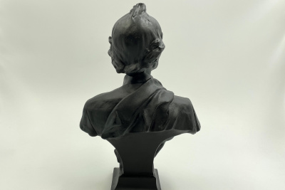 Бюст А. В. Суворов. Автор оригинальной модели Н. А. Теплов, модель 1960 года. Современная отливка. Без клейма. Чугун, литье, крашение.