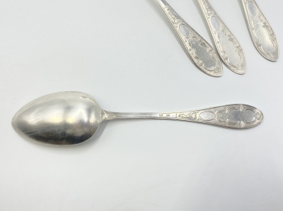 Столовые ложки 5 шт. СССР, Москва, клеймо мастера-ювелира А. П., 1920-30-е гг. Серебро 875 пробы.