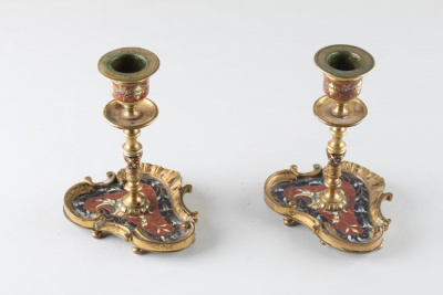 Парные подсвечники с эмалью "шаплеве". Франция, Париж, 1860 - 1870-е годы. Бронза, эмаль.