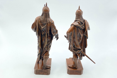 Парные скульптуры «Воины». Франция, Париж, 19 век, E. Picault, Boyer Freres Paris. Бронза, литьё, патинирование.