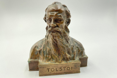 Бюст писатель Лев Толстой. Австрия, H. Muller, 1900-е гг. Бронза, литьё, патина.