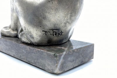 Скульптура «Полярный белый медведь». Франция, M. Font, 1920-1930-е гг. Шпиатр, камень.
